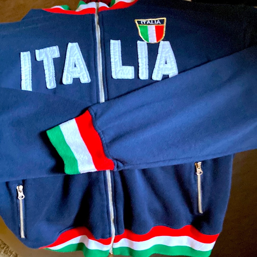 Clean Italian sweater